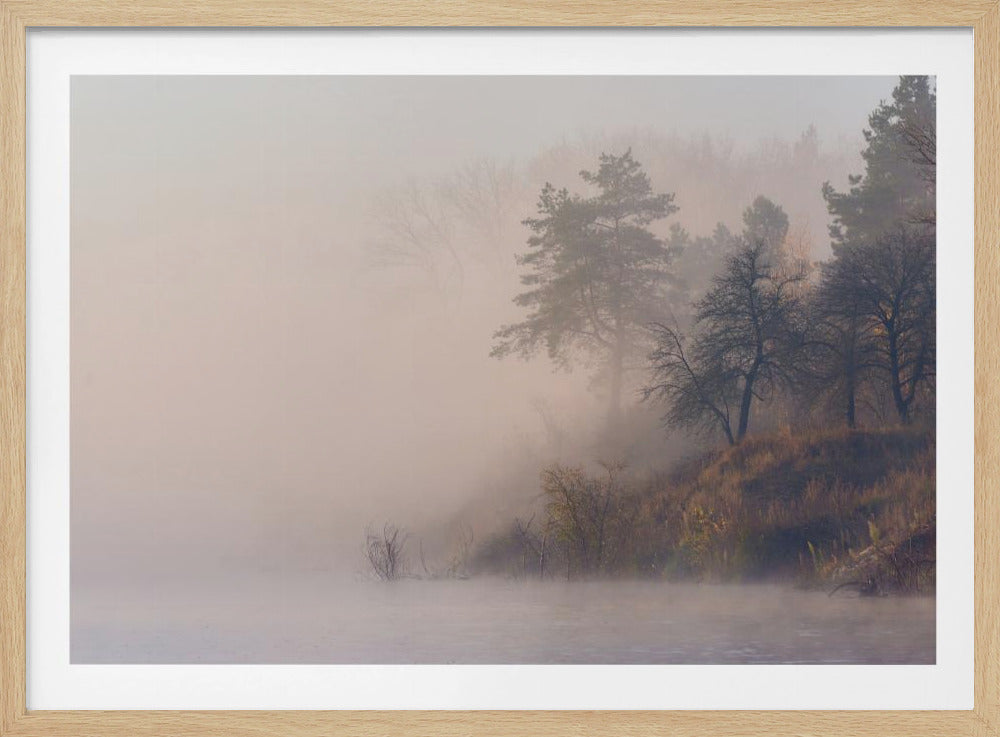 Nebliger Herbstmorgen am Fluss | Poster