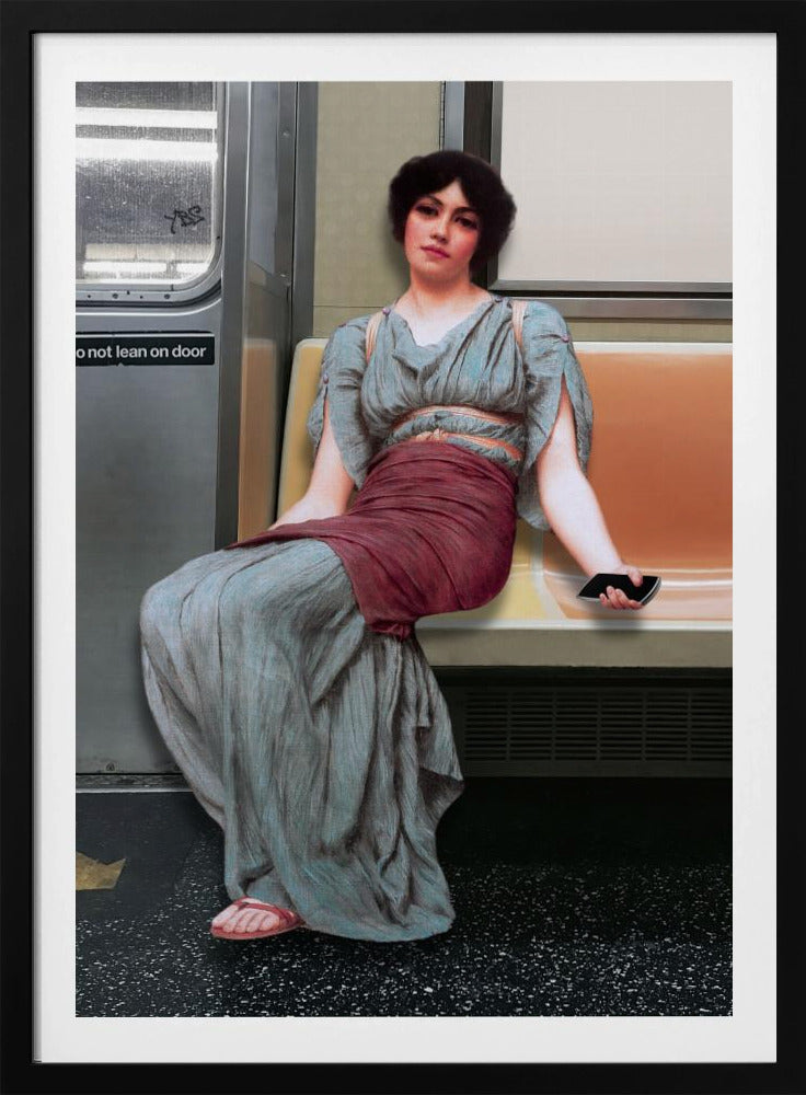 Eine Frau in antiker Kleidung sitzt in einer U-Bahn | Poster