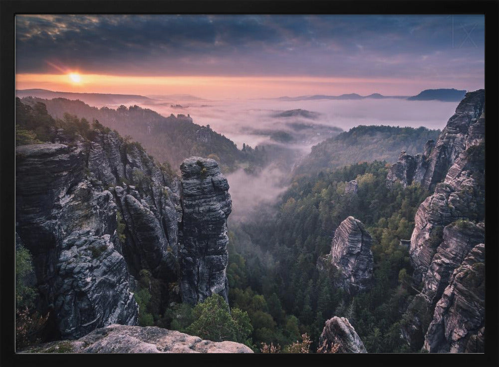 Sonnenaufgang auf den Felsen | Poster