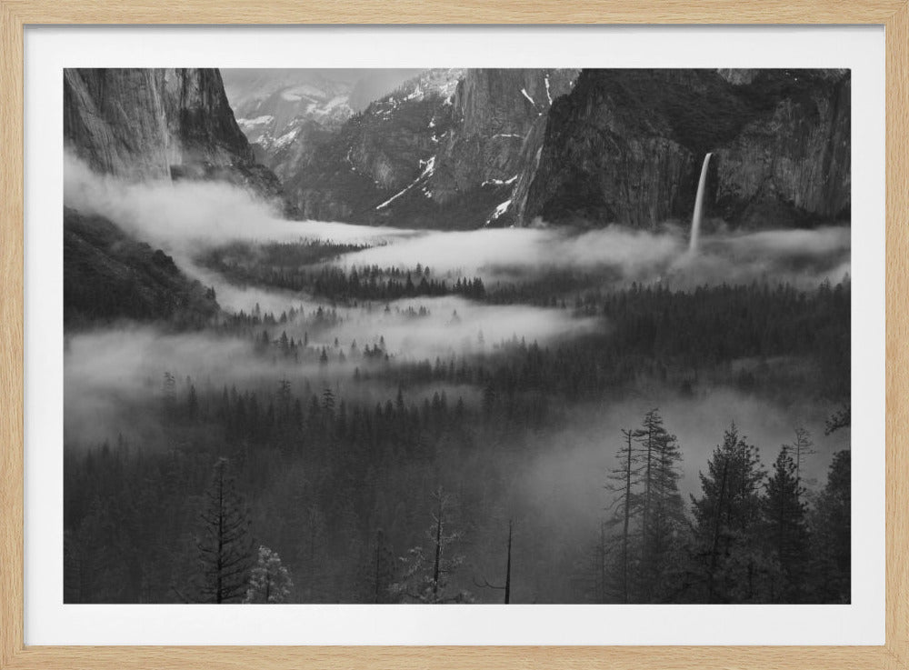 Nebel schwebt im Yosemite Valley | Poster