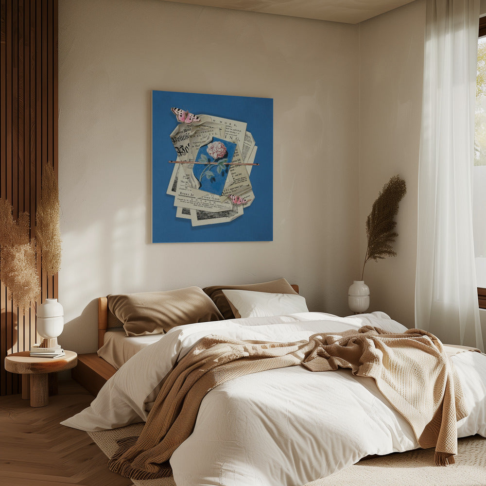 Rosa Rose umgeben von Vintage-Papier | Leinwand