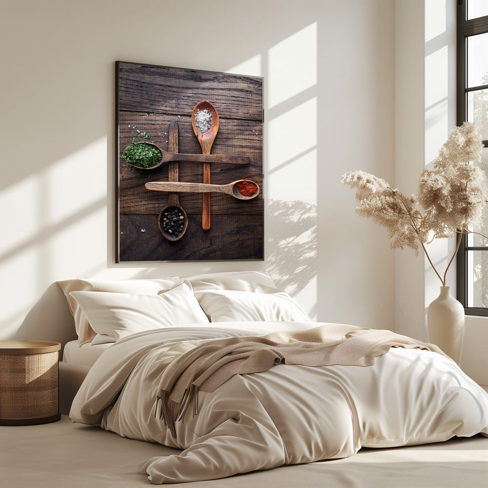 Holzlöffel mit bunten Gewürzen | Poster