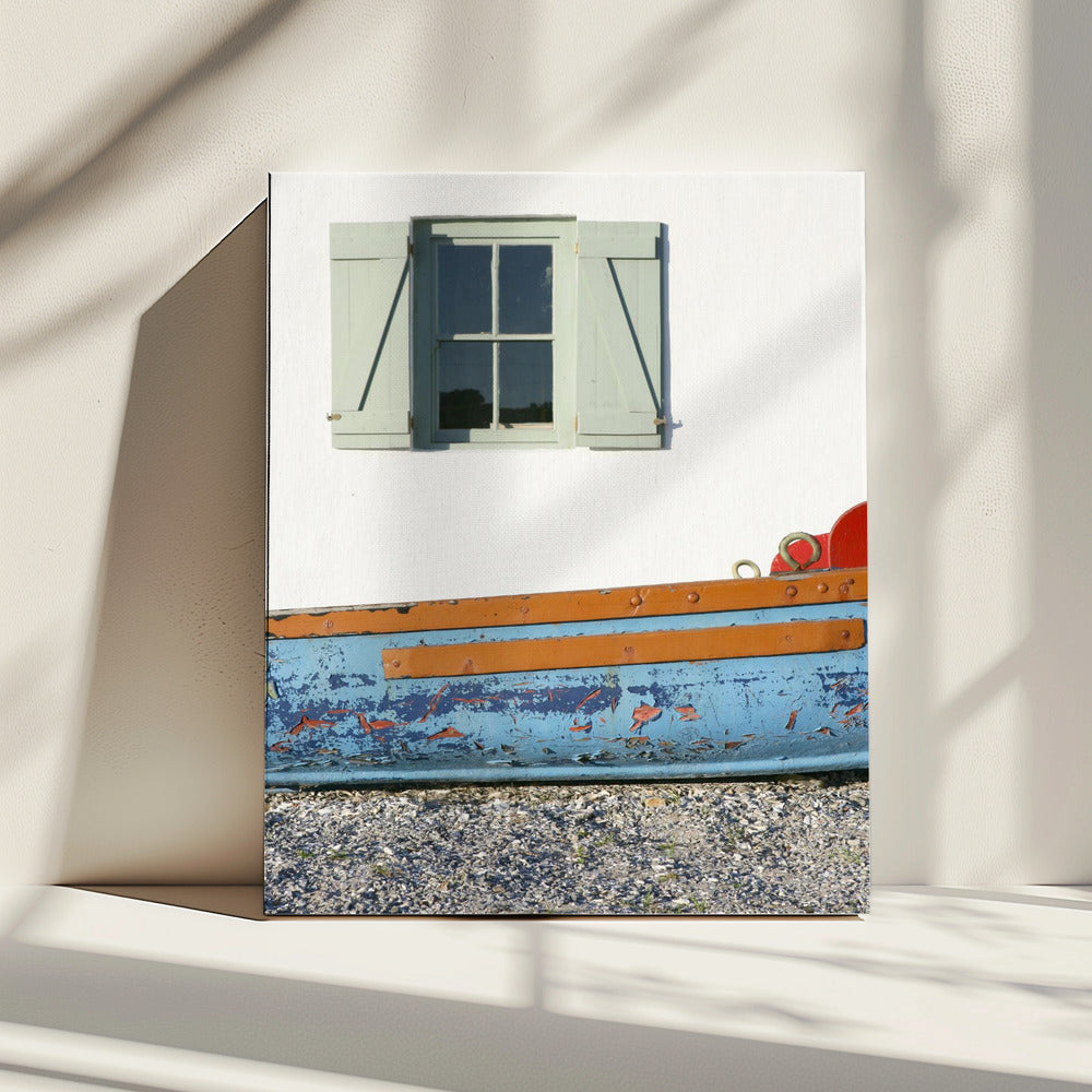 Pastellfarbenes Fenster mit Fensterläden | Leinwand