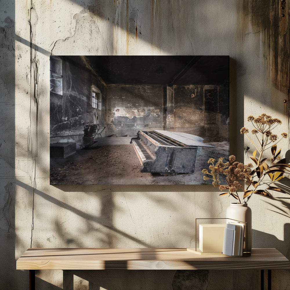 Klavier in ausgebrannter Garage | Leinwand