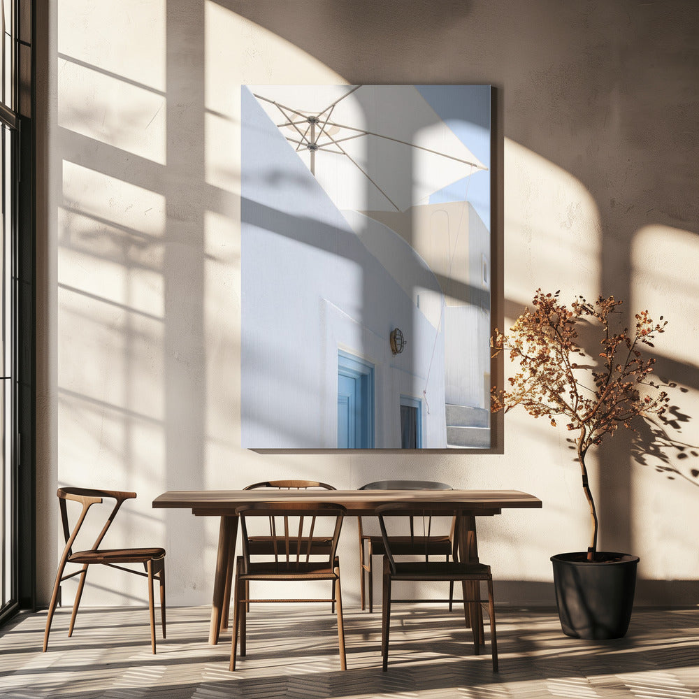 Sonnenschutz und blaue Türen | Leinwand