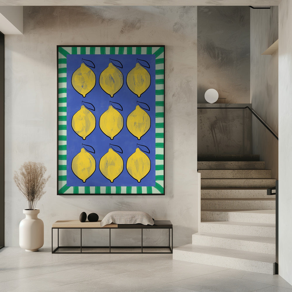 Leuchtend gelbe Zitronen auf tiefem Blau | Poster