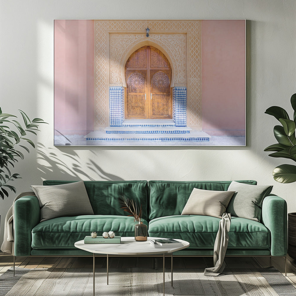 Braune Tür, blaue Fliesen, rosa Wand in Marokko | Leinwand
