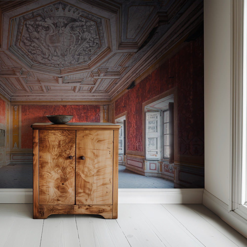 Verlassener roter Raum | Tapete