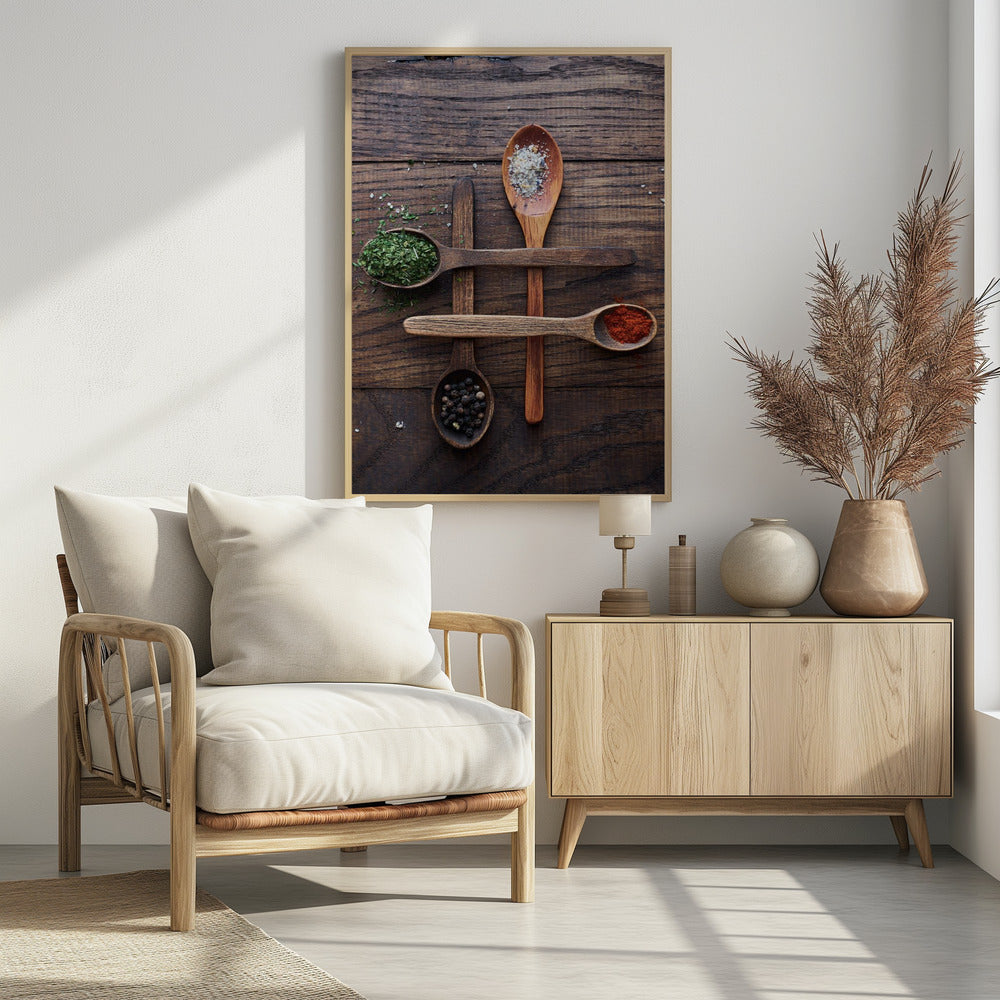 Holzlöffel mit bunten Gewürzen | Poster