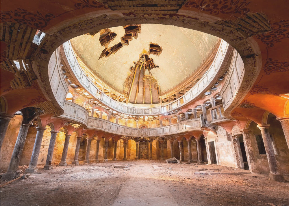 Runde Kapelle im Verfall | Tapete