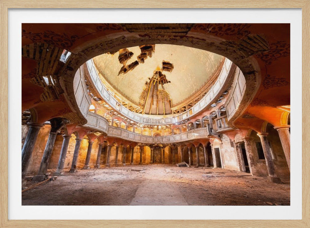 Runde Kapelle im Verfall | Poster