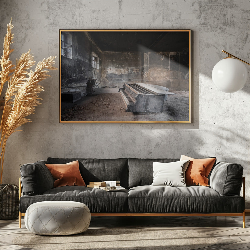 Klavier in ausgebrannter Garage | Leinwand