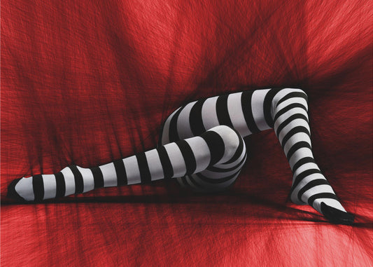 With hot charisma | Canvas