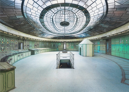 Verlassener Art-Deco-Kontrollraum | Leinwand