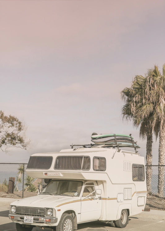 Geparkter Vintage Camper | Leinwand